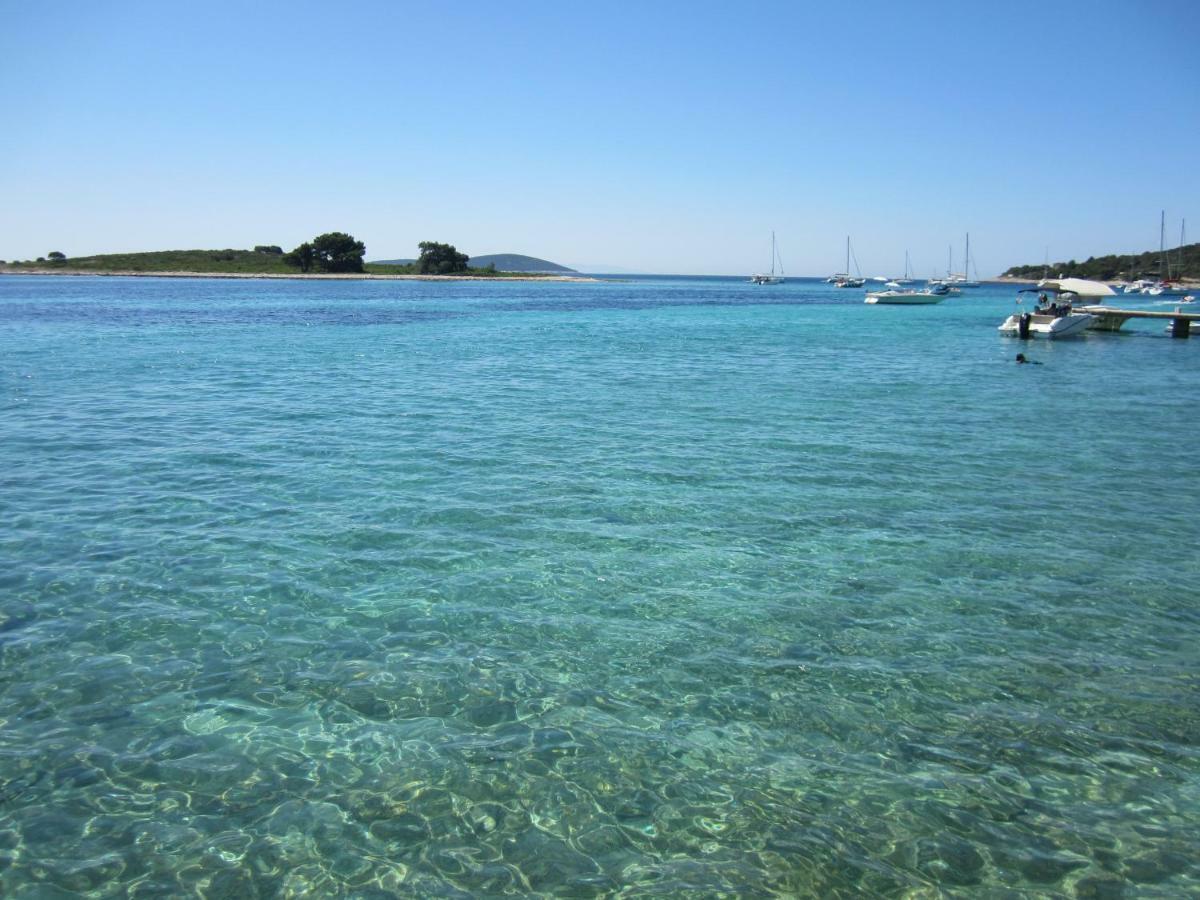Apartmani Lina Veliki Drvenik Εξωτερικό φωτογραφία