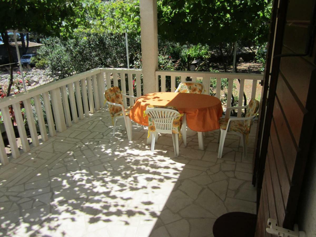 Apartmani Lina Veliki Drvenik Εξωτερικό φωτογραφία
